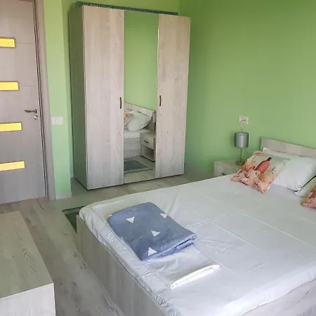 아파트 Luca's Crib Năvodari